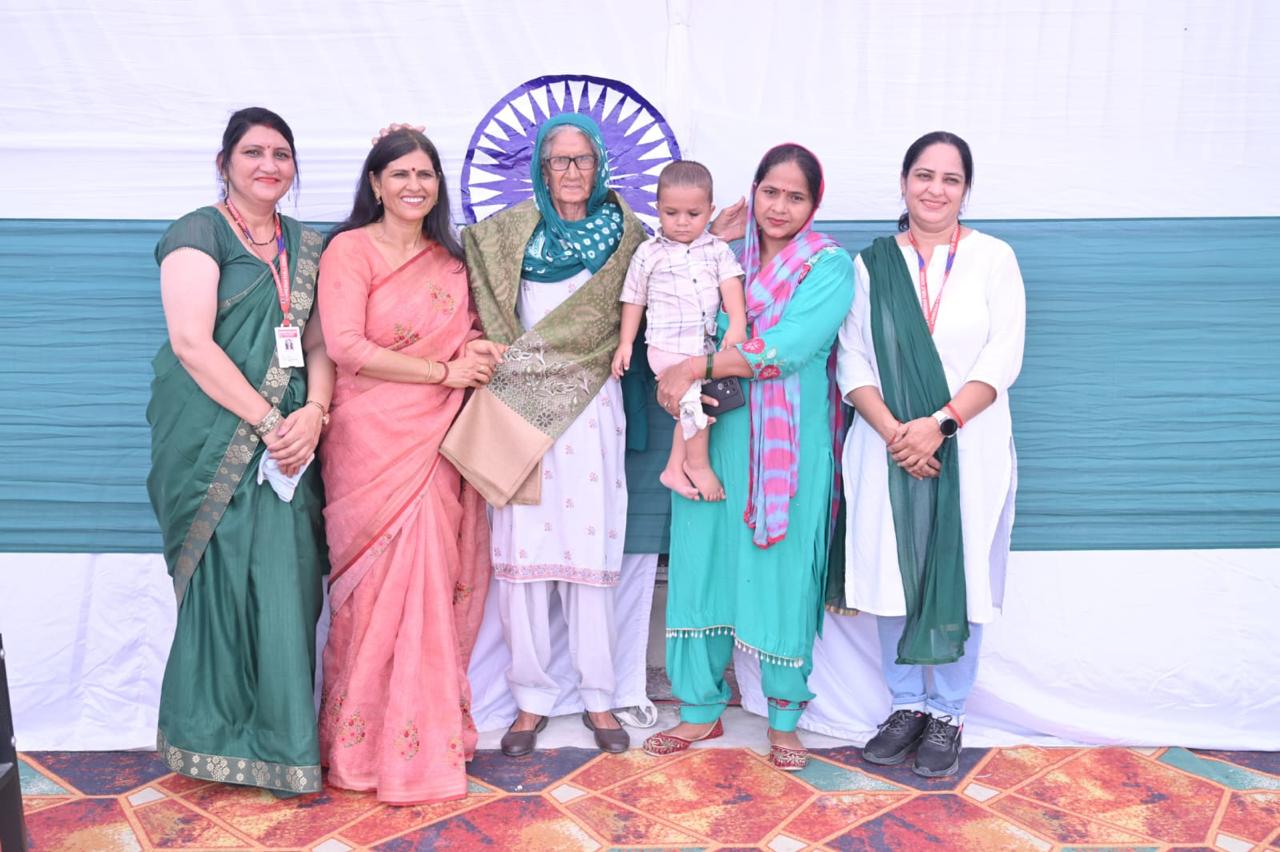 Students, staff and school activities at Gyankiran Public School — photo 11