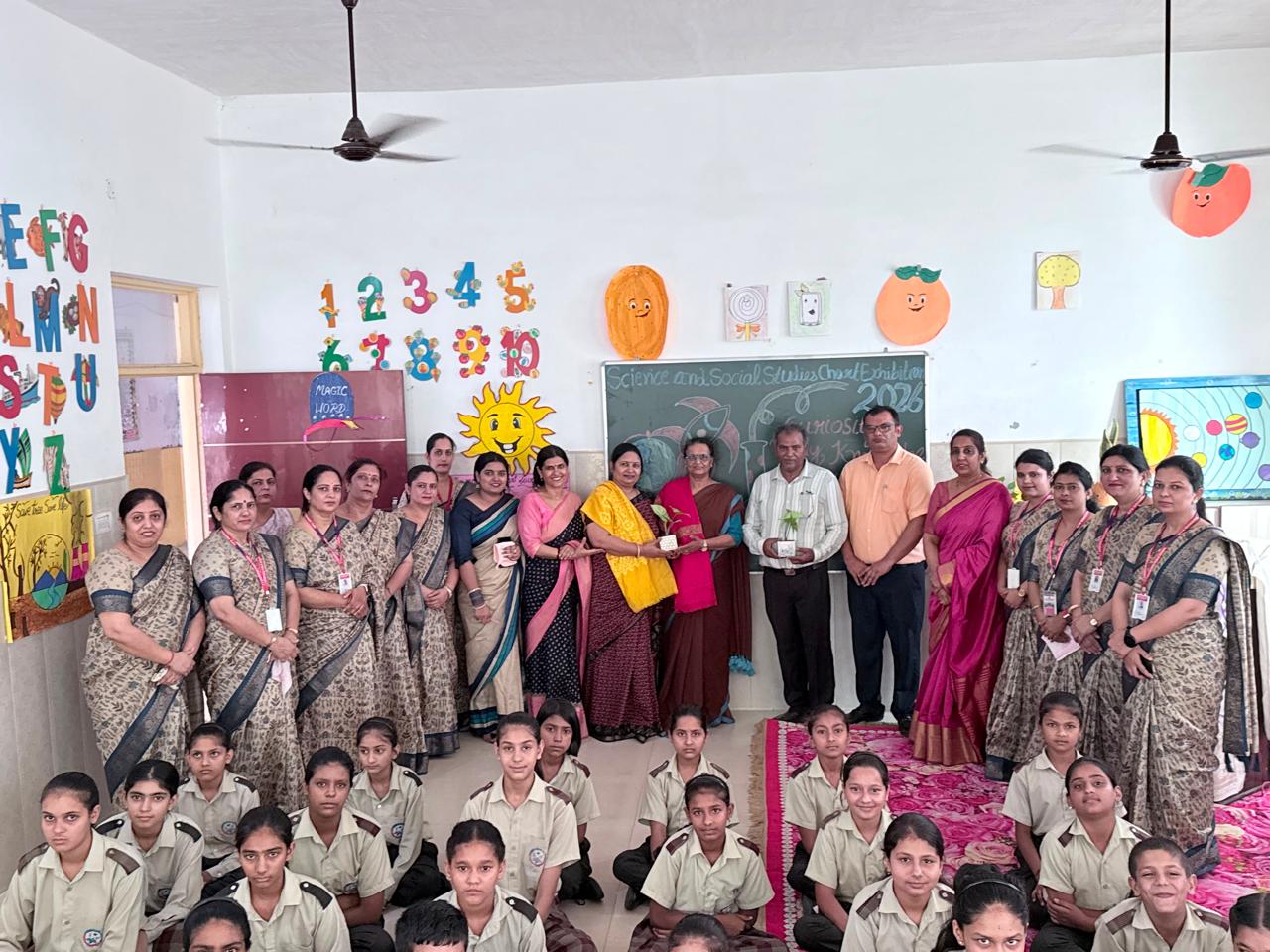 Students, staff and school activities at Gyankiran Public School — photo 20