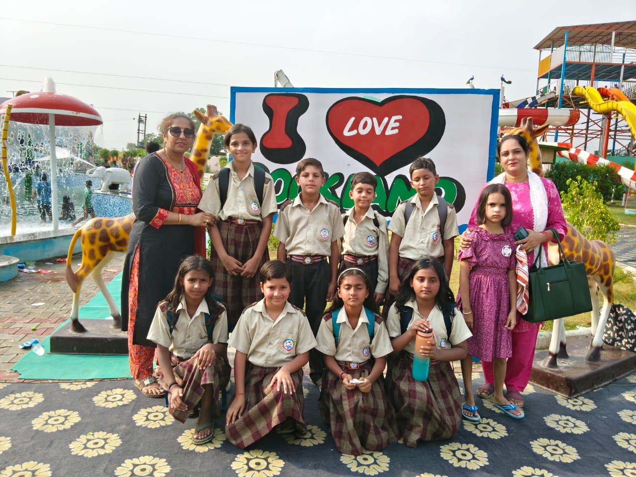 Students, staff and school activities at Gyankiran Public School — photo 42